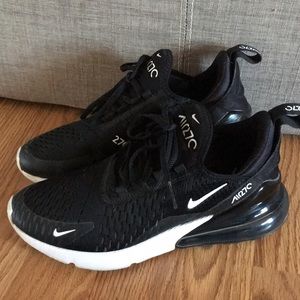 Nike Air Max 270 Woman’s size 7
